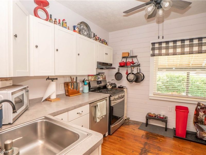 1302 Fulton Road NW, Canton, OH 44703 Photo 7