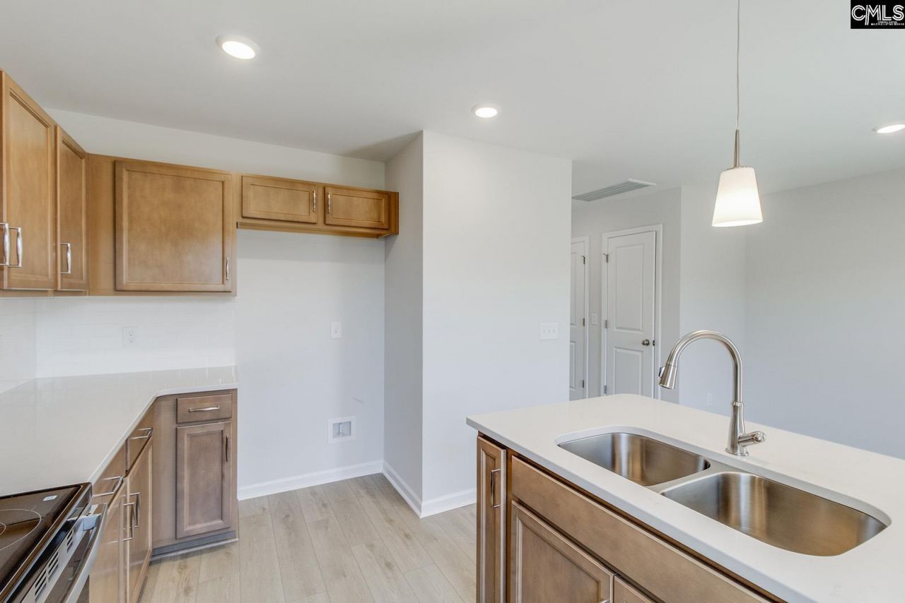 3058 Harborview Drive  Photo 10