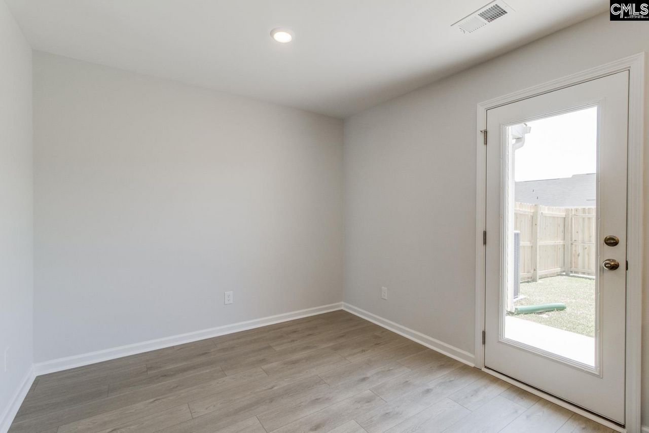 3058 Harborview Drive  Photo 12