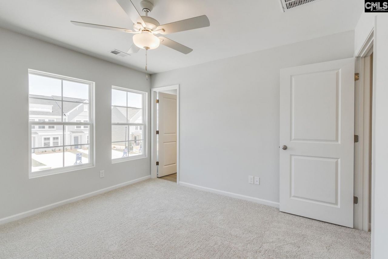 3058 Harborview Drive  Photo 16