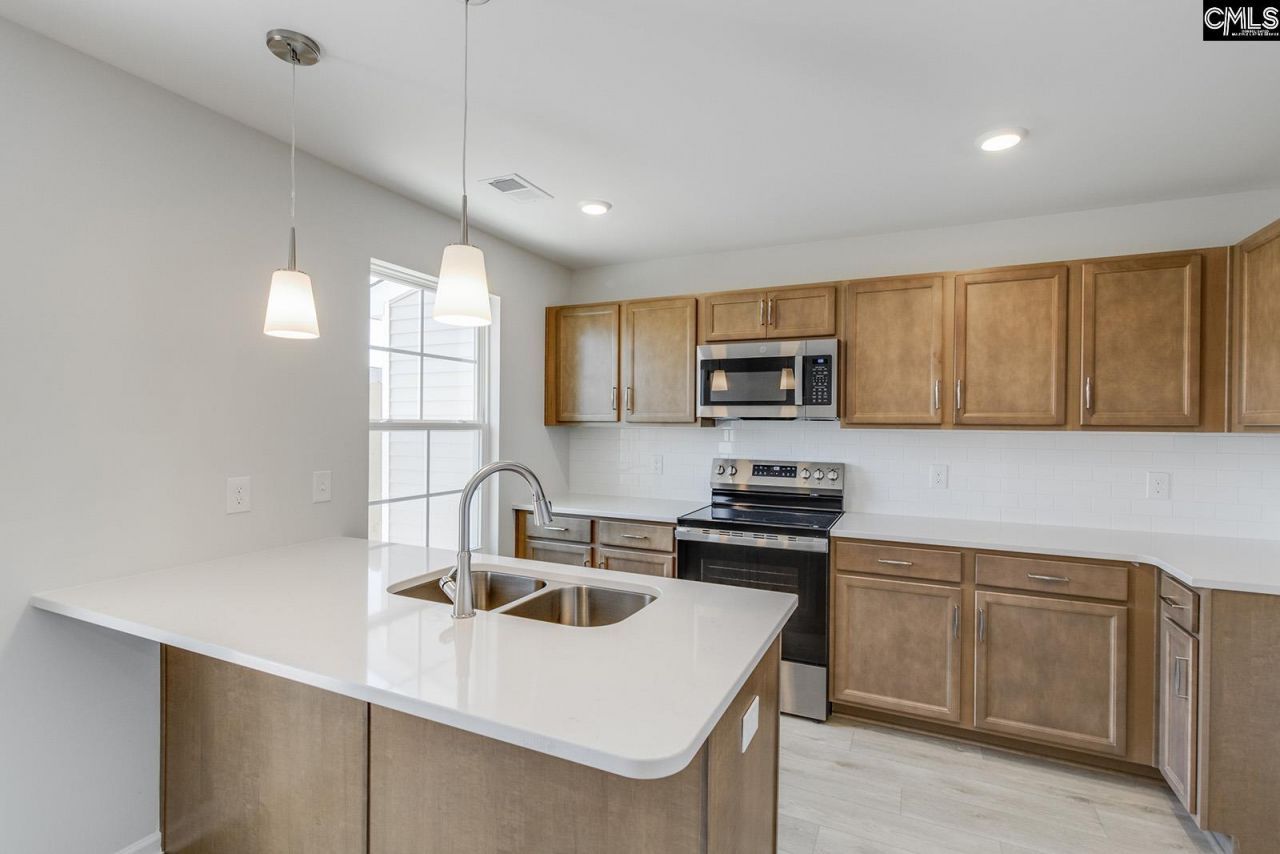 3058 Harborview Drive  Photo 8