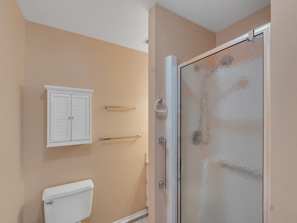 105 Spring Lake Court, Unit 102, Vero Beach, FL 32962 Photo