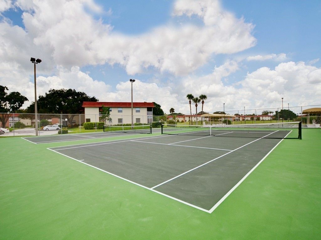 105 Spring Lake Court, Unit 102, Vero Beach, FL 32962 Photo