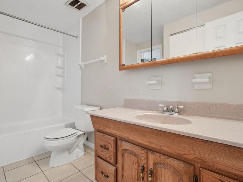 4753 Middletowne Street, Unit -4753E, Columbus, OH 43214 Photo 18