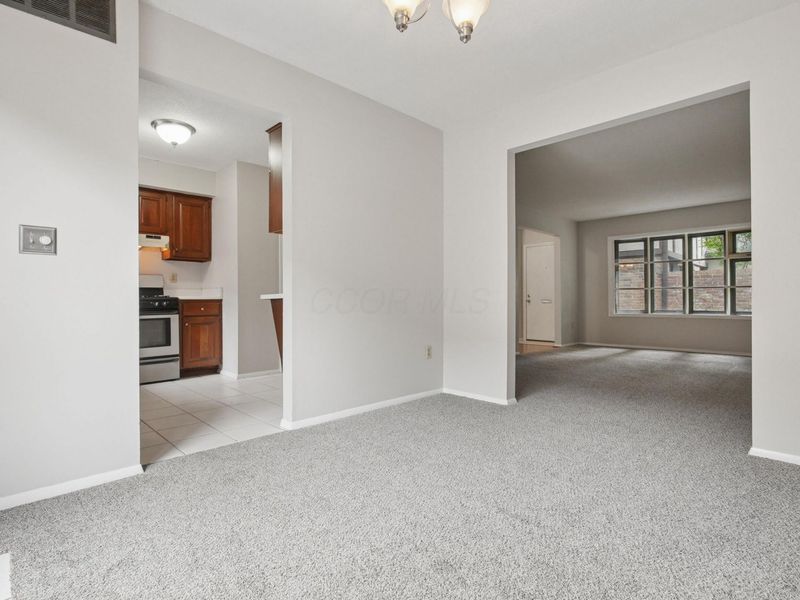 4753 Middletowne Street, Unit -4753E, Columbus, OH 43214 Photo 8