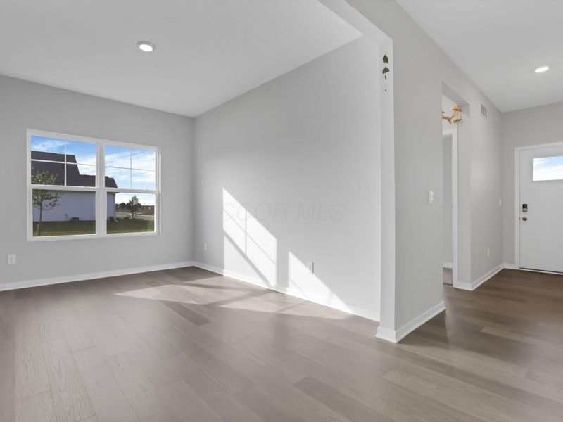 475 Ashley Drive , Plain City, OH 43064 Photo 4