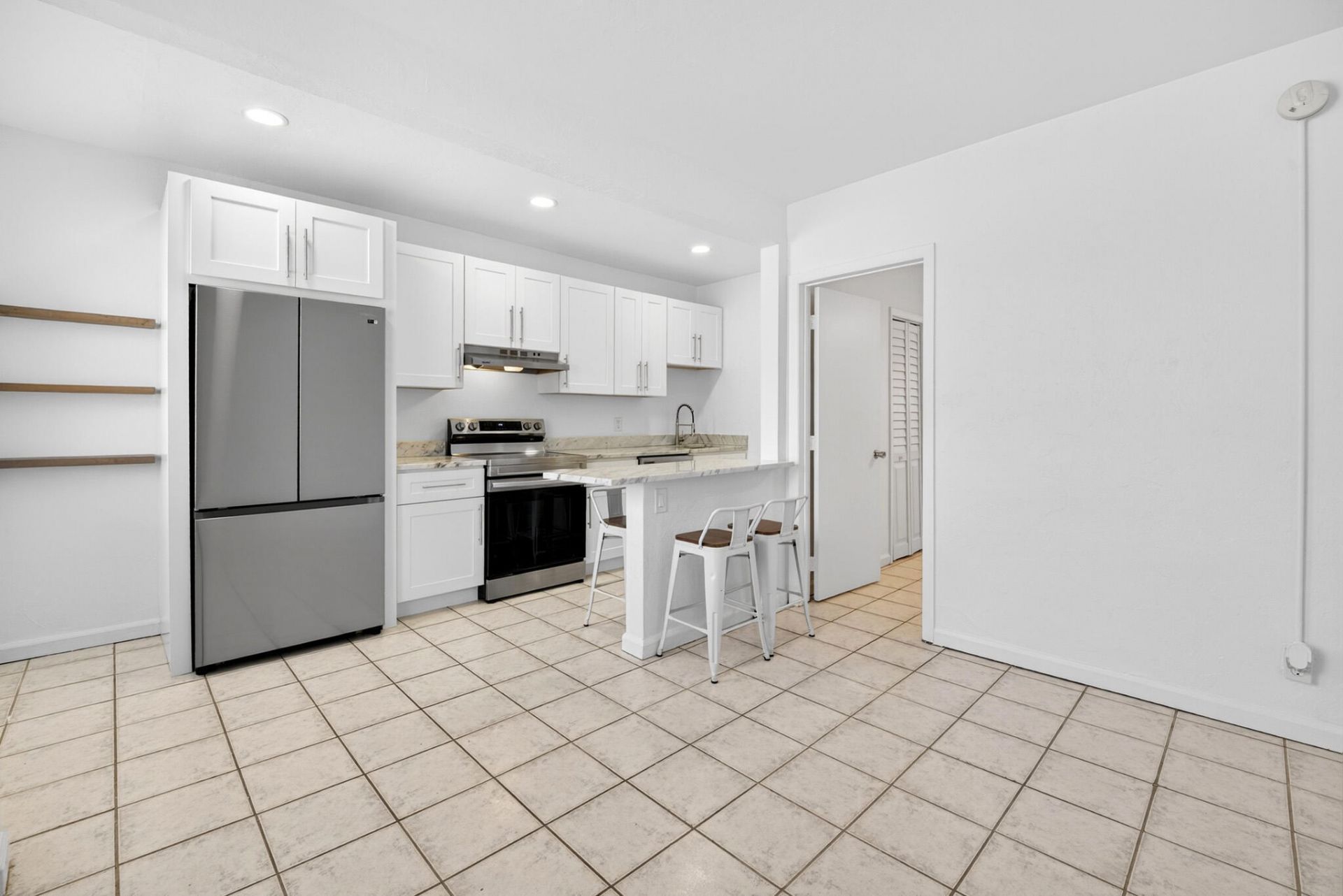 412 SE 16th Street, Unit 3, Fort Lauderdale, FL 33316 Photo