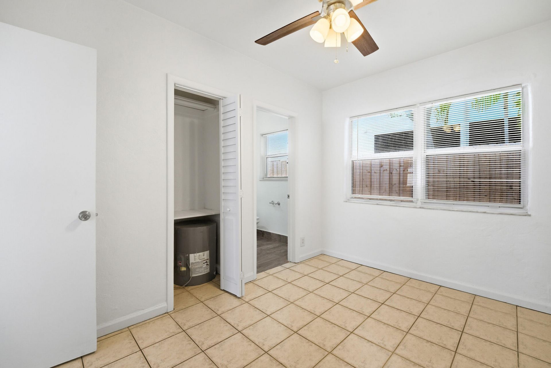412 SE 16th Street, Unit 3, Fort Lauderdale, FL 33316 Photo