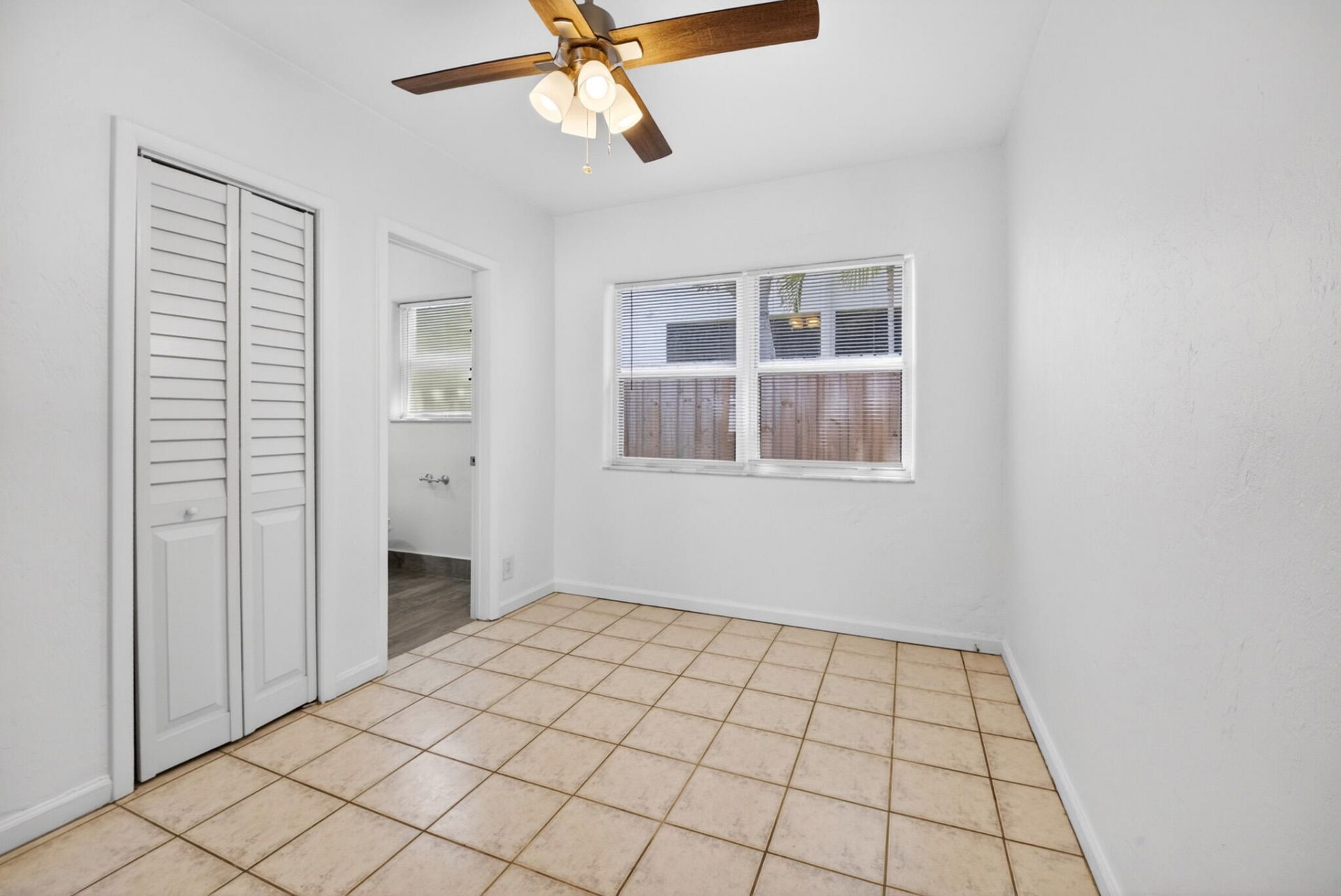 412 SE 16th Street, Unit 3, Fort Lauderdale, FL 33316 Photo