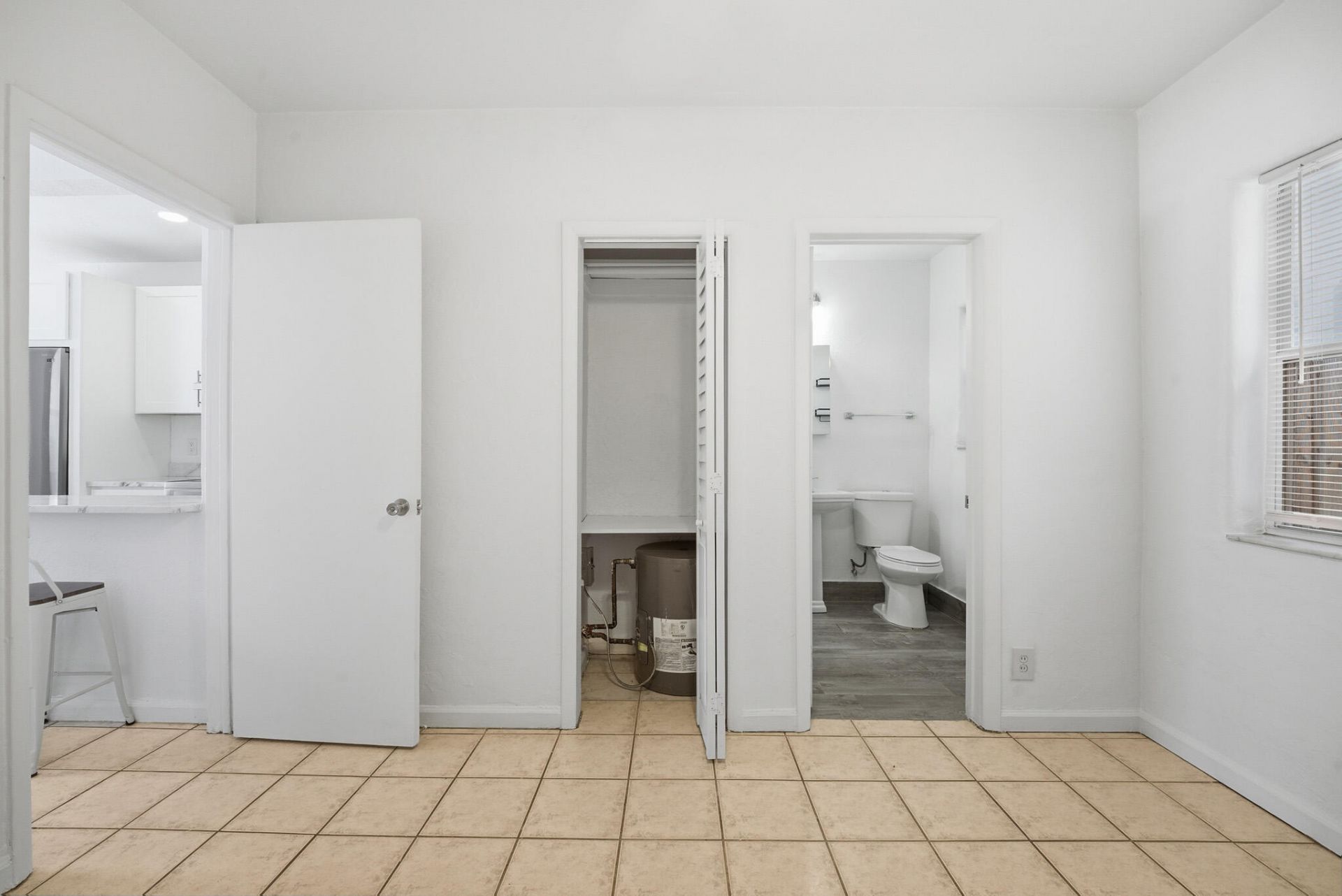 412 SE 16th Street, Unit 3, Fort Lauderdale, FL 33316 Photo