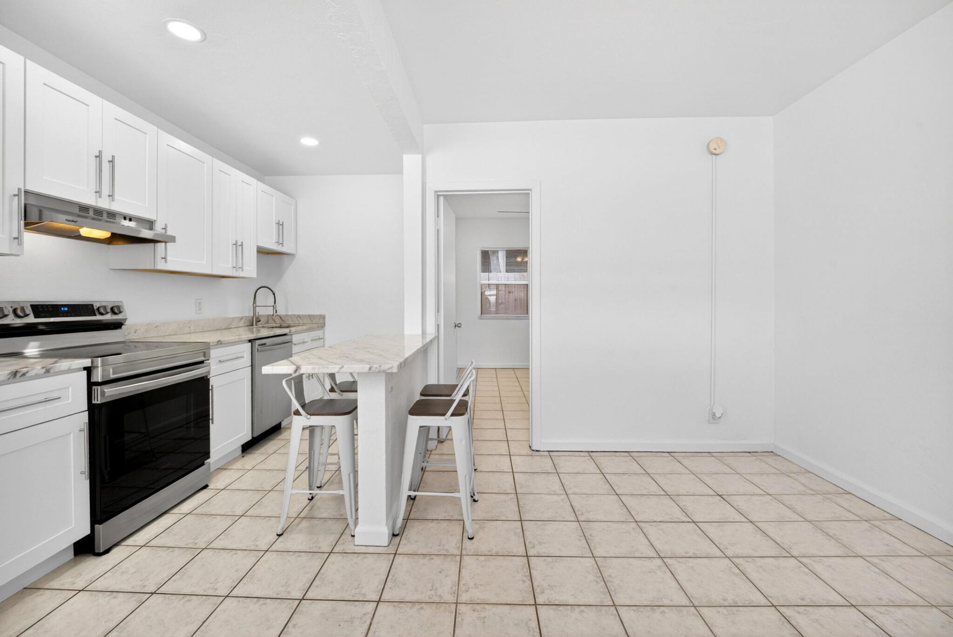 412 SE 16th Street, Unit 3, Fort Lauderdale, FL 33316 Photo