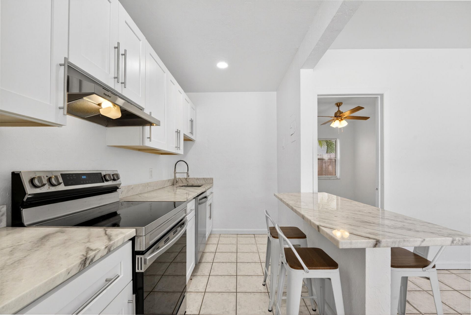 412 SE 16th Street, Unit 3, Fort Lauderdale, FL 33316 Photo