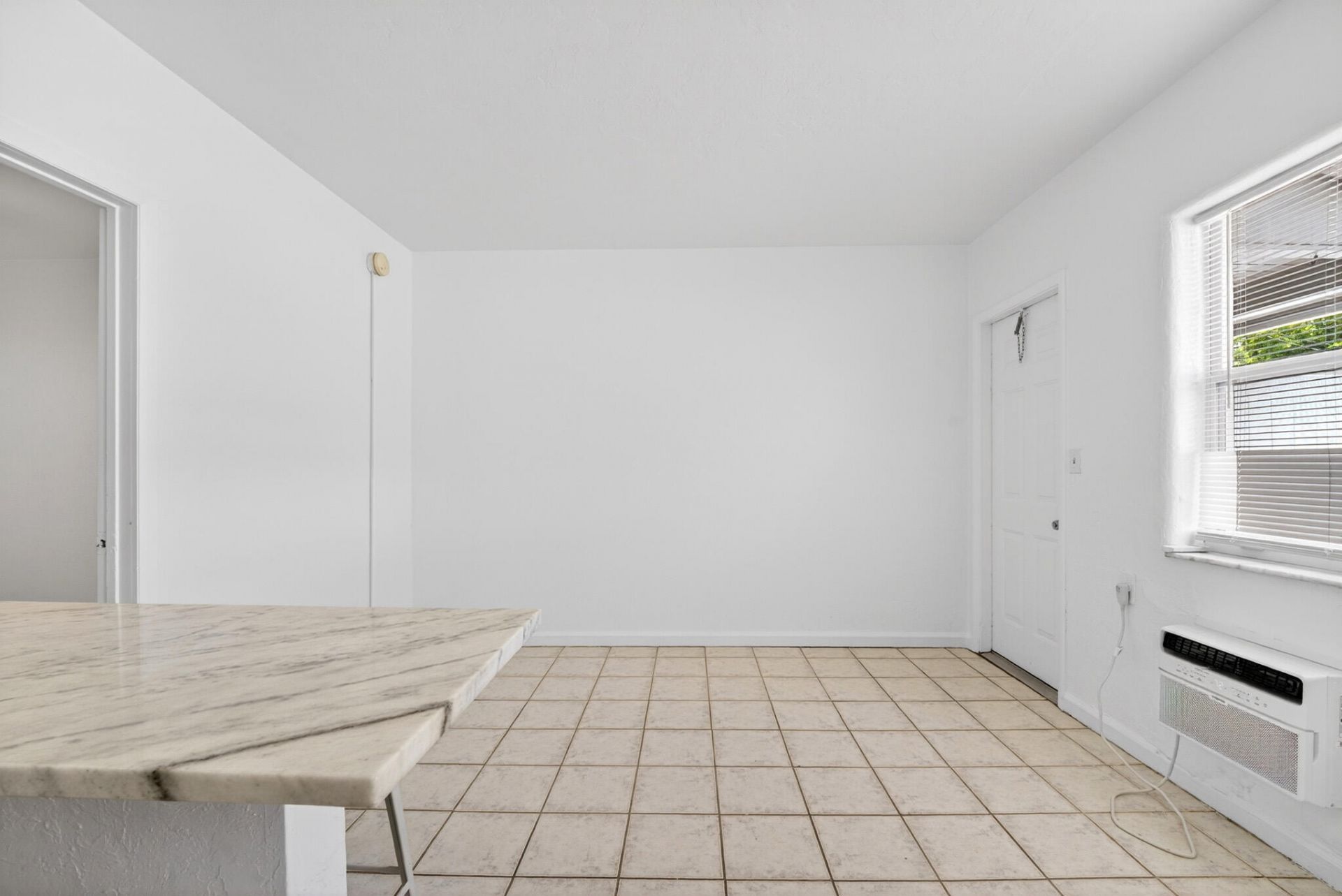 412 SE 16th Street, Unit 3, Fort Lauderdale, FL 33316 Photo