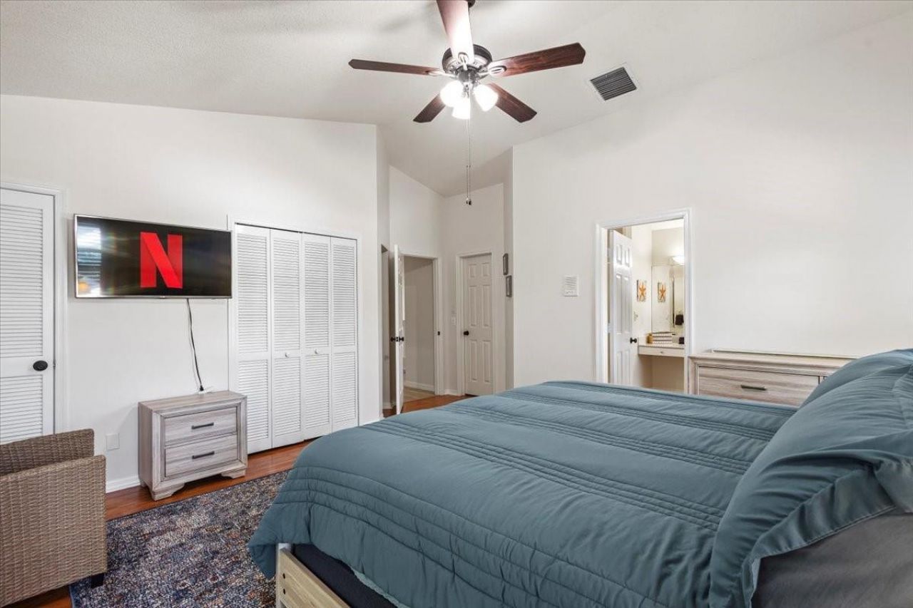 2250 SE Country Club Lane, Stuart, FL 34996 Photo