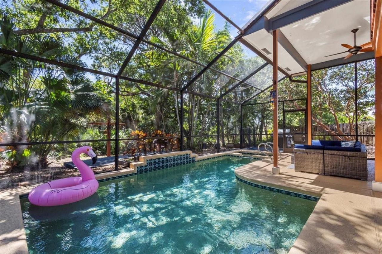 2250 SE Country Club Lane, Stuart, FL 34996 Photo