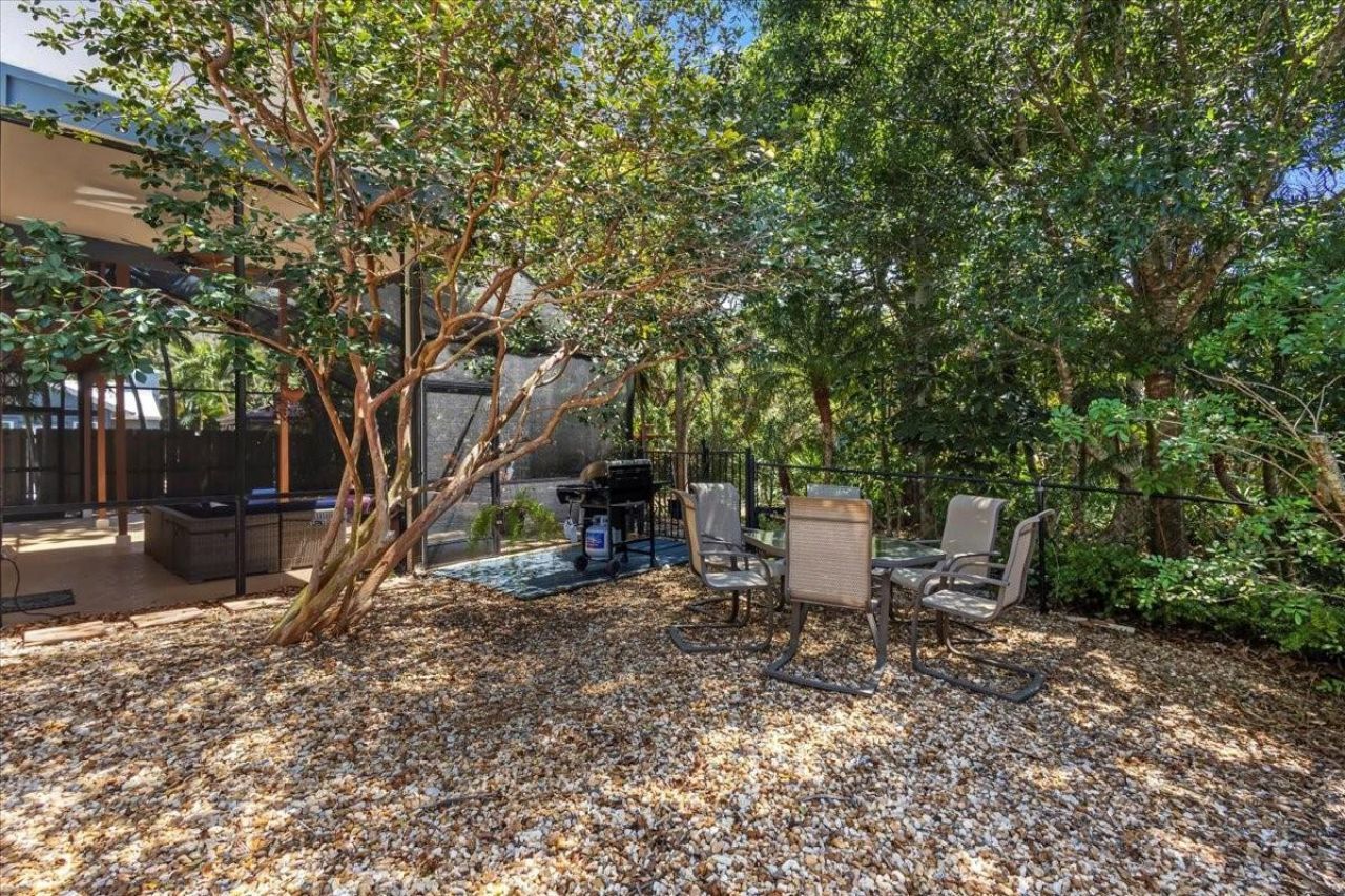 2250 SE Country Club Lane, Stuart, FL 34996 Photo