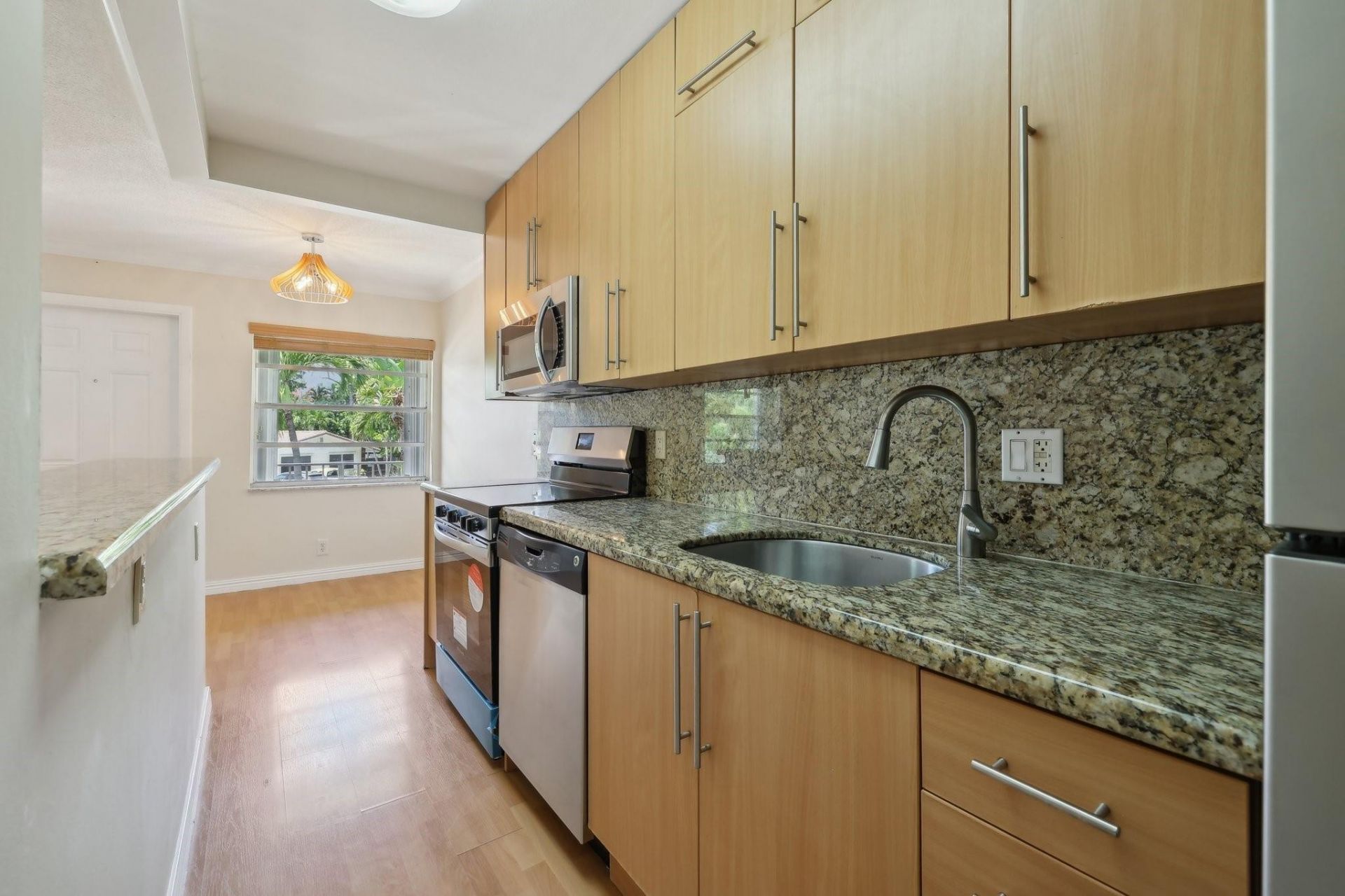 1125 NE 16th Place, Unit 205, Fort Lauderdale, FL 33305 Photo
