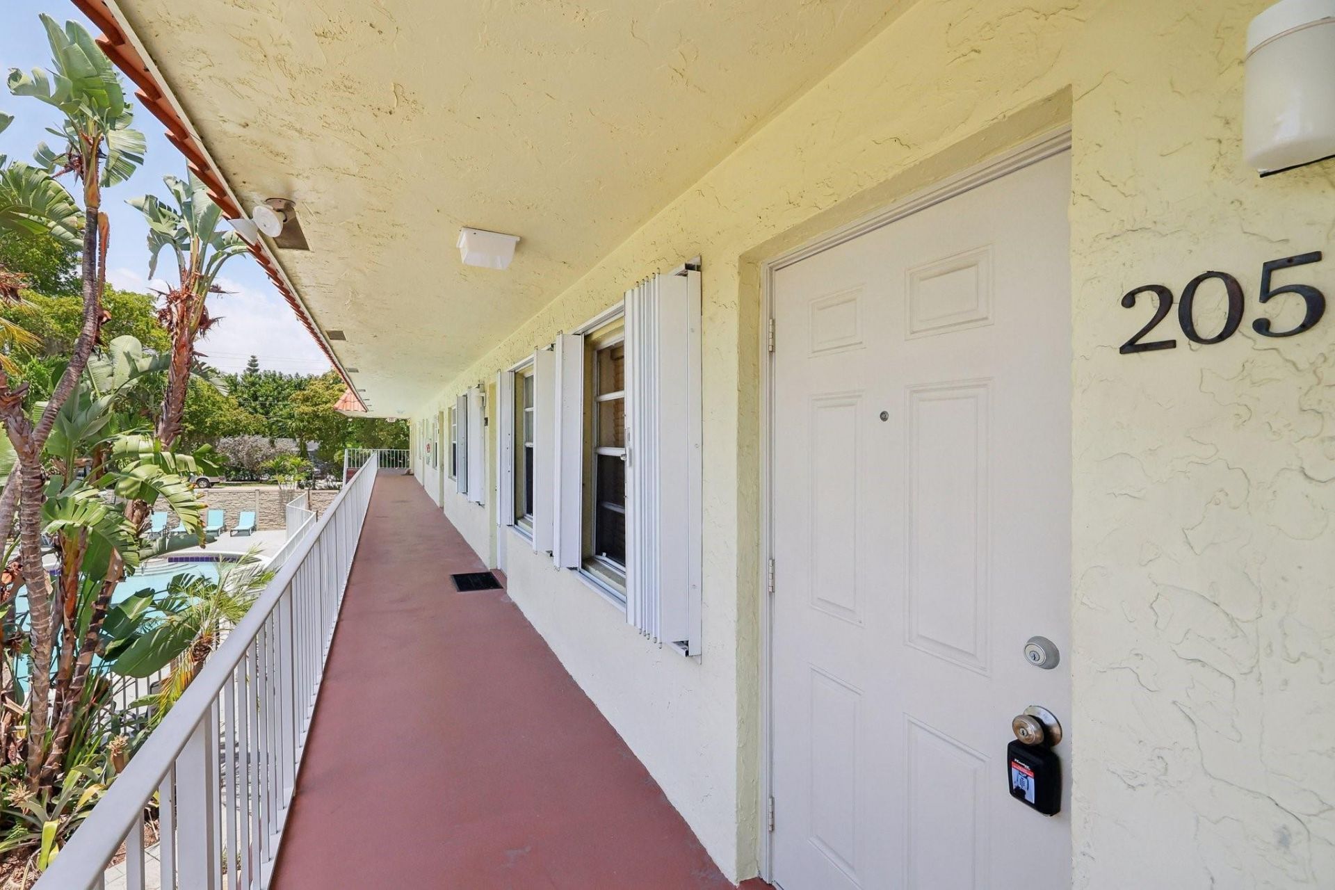 1125 NE 16th Place, Unit 205, Fort Lauderdale, FL 33305 Photo