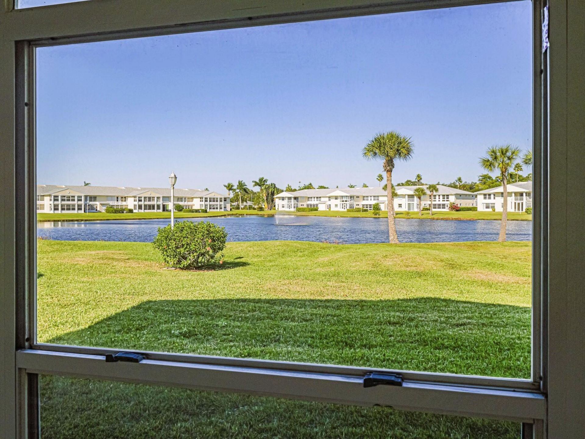 464 Grove Isle Circle, Vero Beach, FL 32962 Photo