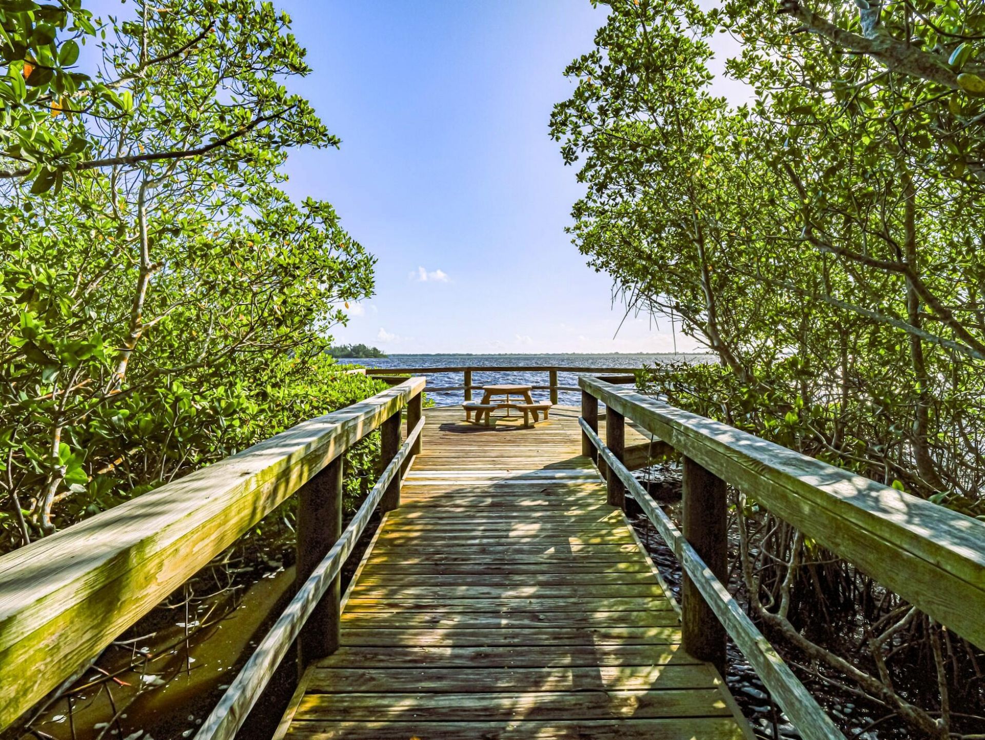 464 Grove Isle Circle, Vero Beach, FL 32962 Photo