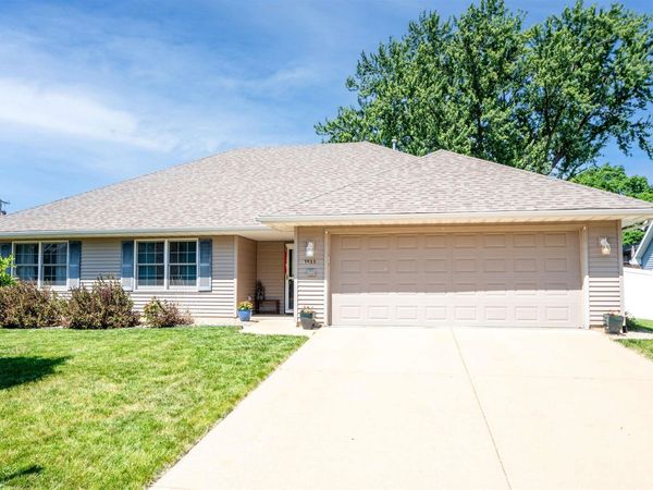 1011 S JOHANSON Road, Peoria, IL 61607
