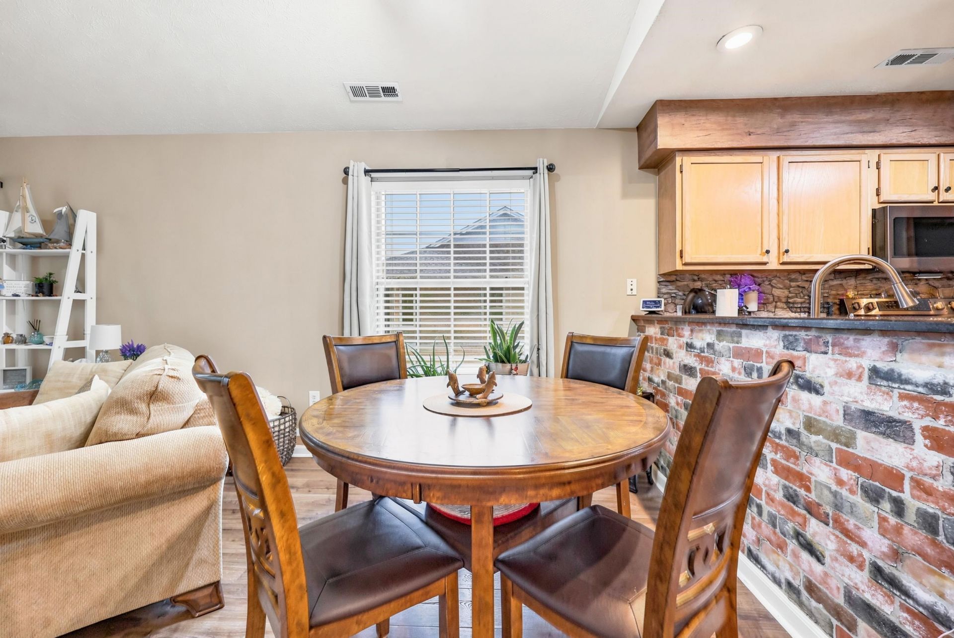 541 White River Dr.  Photo 20