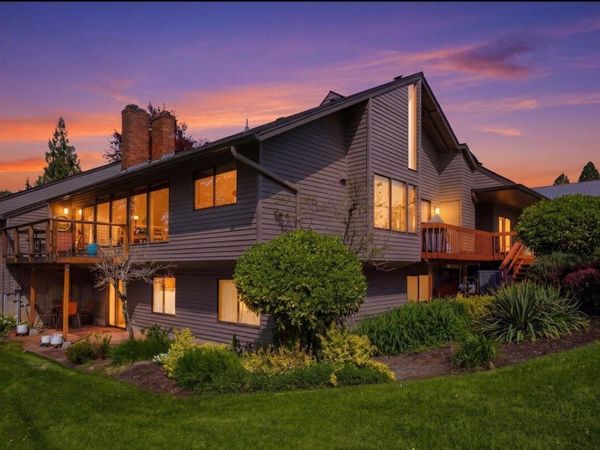 31320 SW Parkway Avenue, Wilsonville, OR 97070