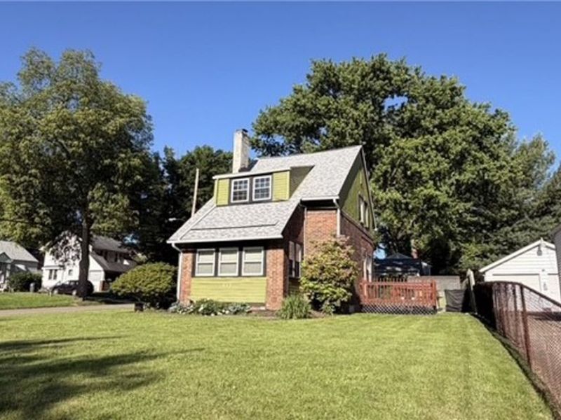 512 Morningview Avenue , Akron, OH 44305 Photo 4