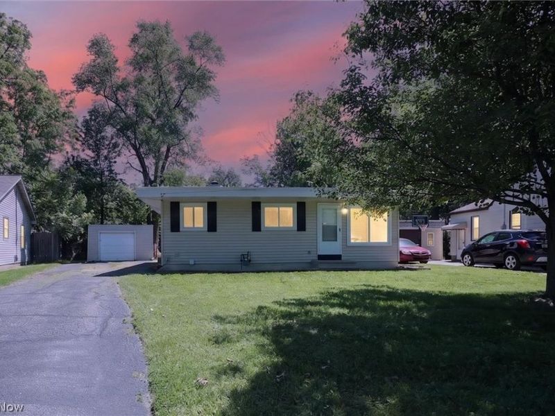 1239 E 332nd Street , Eastlake, OH 44095 Photo 2