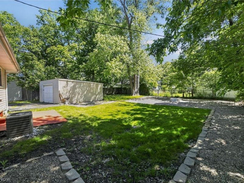 1239 E 332nd Street , Eastlake, OH 44095 Photo 25