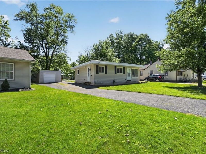 1239 E 332nd Street , Eastlake, OH 44095 Photo 4