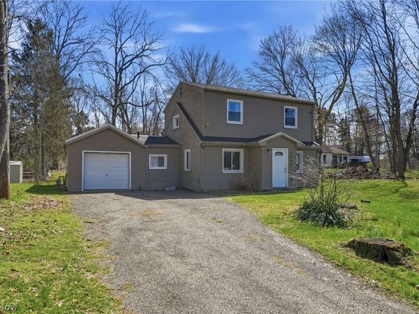 1555 Ambre Drive , Akron, OH 44312
