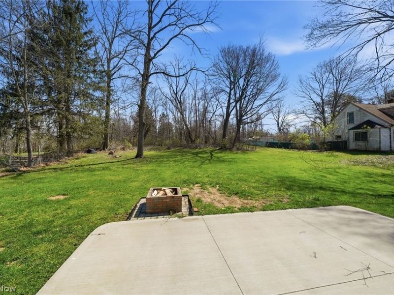 1555 Ambre Drive , Akron, OH 44312 Photo 24