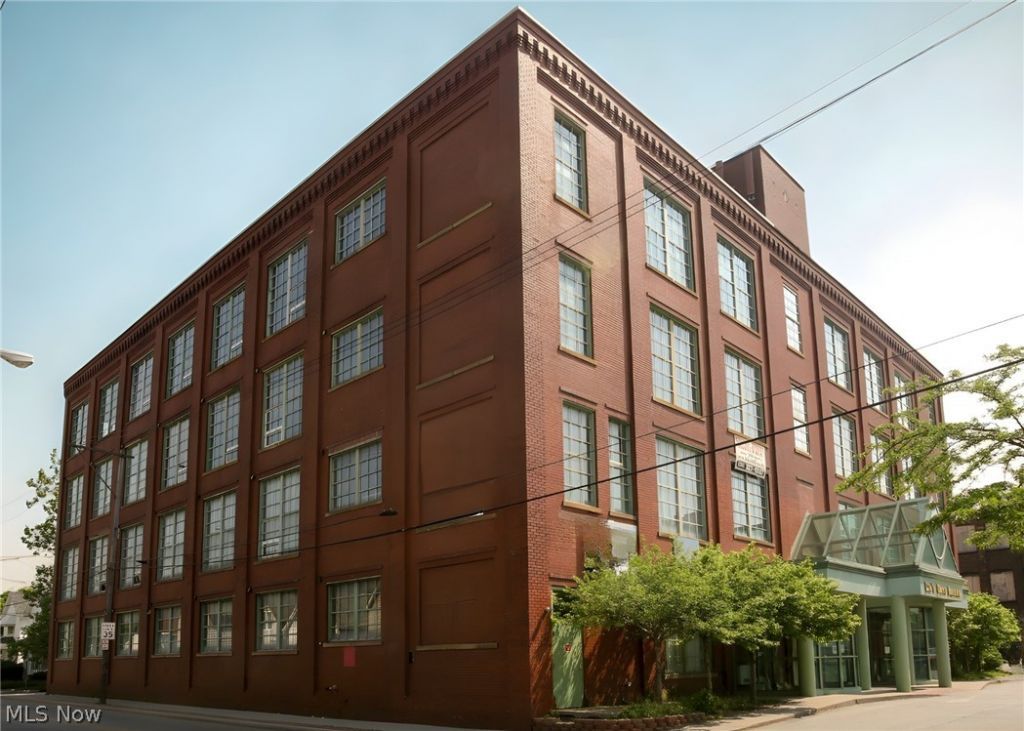 3167 Fulton Road , Cleveland, OH 44109