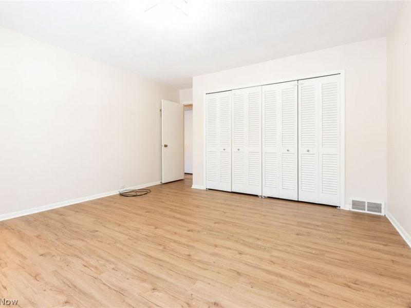 2112 Acacia Park Drive , Unit 209, Lyndhurst, OH 44124 Photo 16