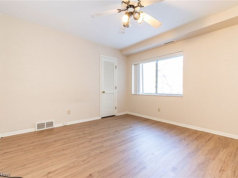 2112 Acacia Park Drive , Unit 209, Lyndhurst, OH 44124 Photo 19