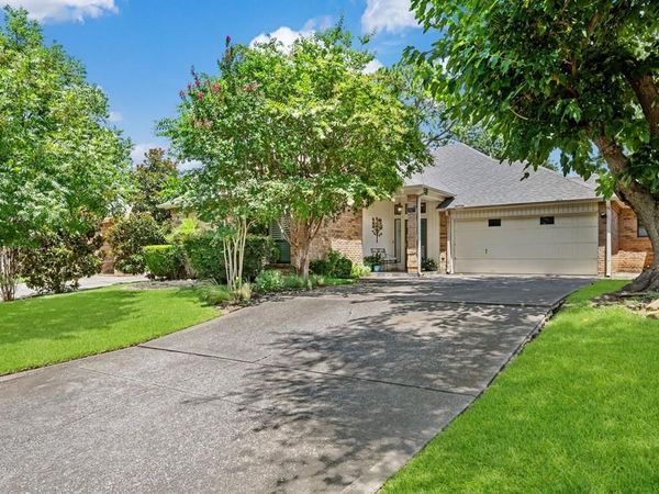 2015 N Saint Andrews Court, Arlington, TX 76011