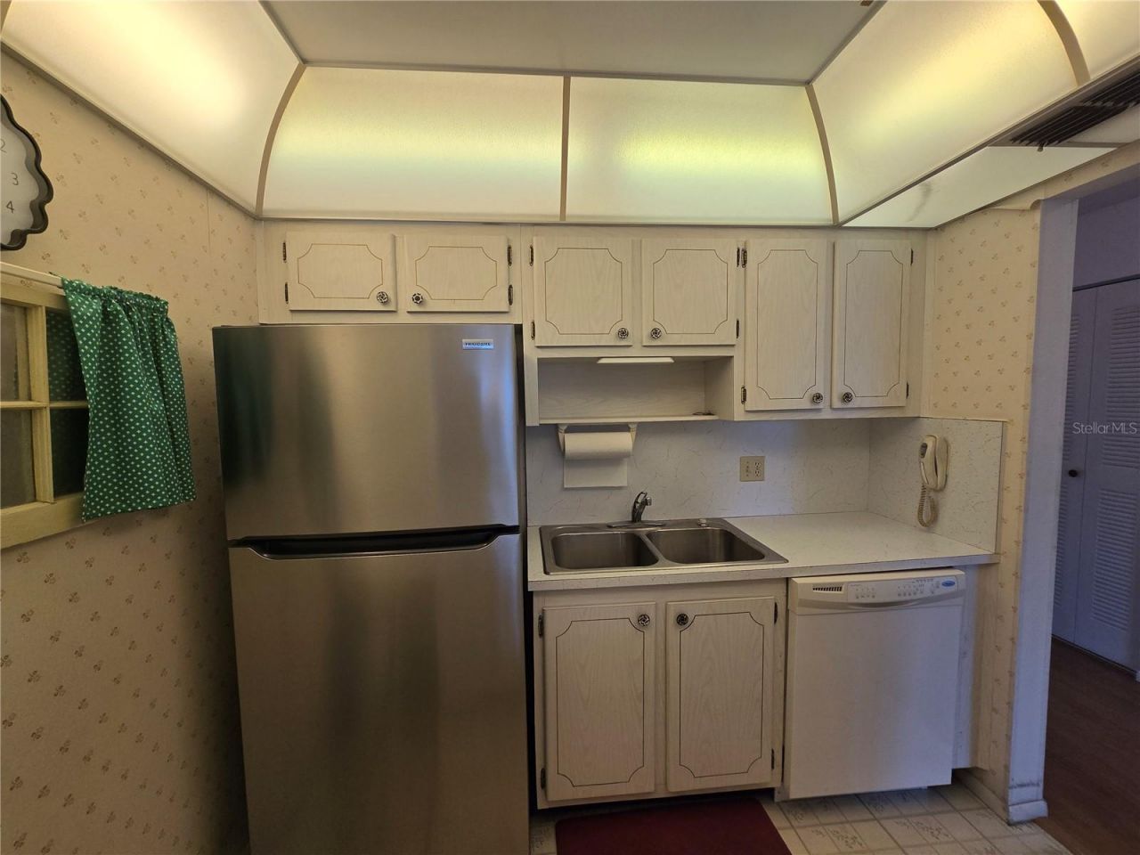5967 Terrace Park Drive N, Unit 103, Saint Petersburg, FL 33709 Photo