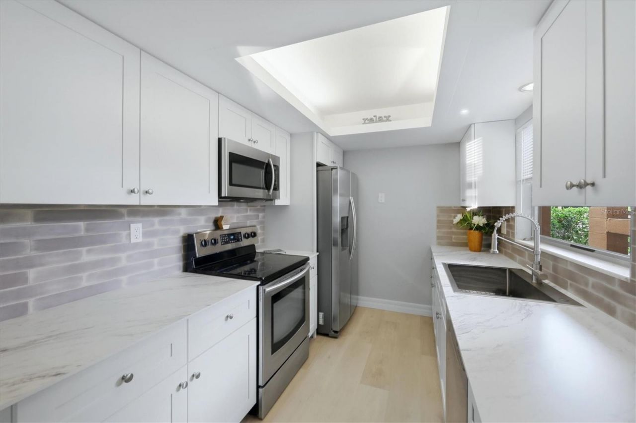 2223 Beneva Terrace , Unit 2222, Sarasota, FL 34232 Photo