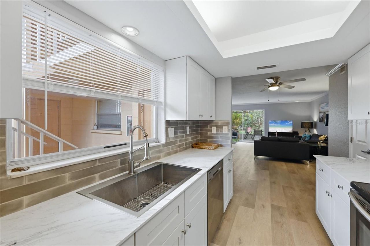 2223 Beneva Terrace , Unit 2222, Sarasota, FL 34232 Photo