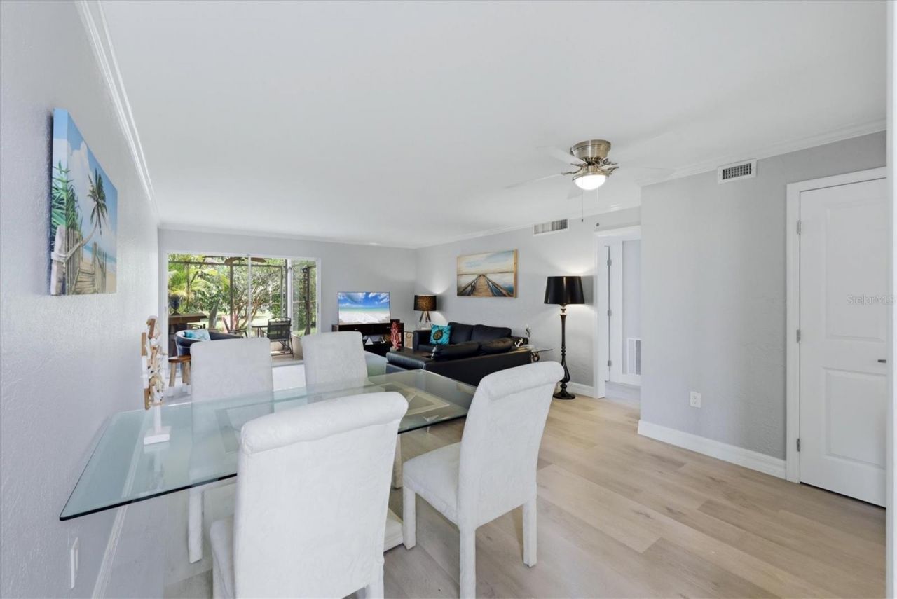2223 Beneva Terrace , Unit 2222, Sarasota, FL 34232 Photo