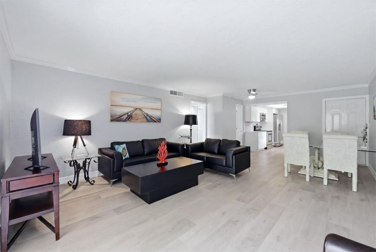 2223 Beneva Terrace , Unit 2222, Sarasota, FL 34232 Photo