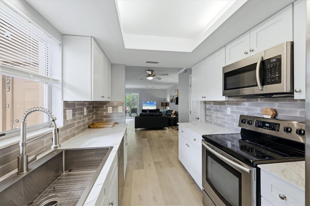 2223 Beneva Terrace , Unit 2222, Sarasota, FL 34232 Photo