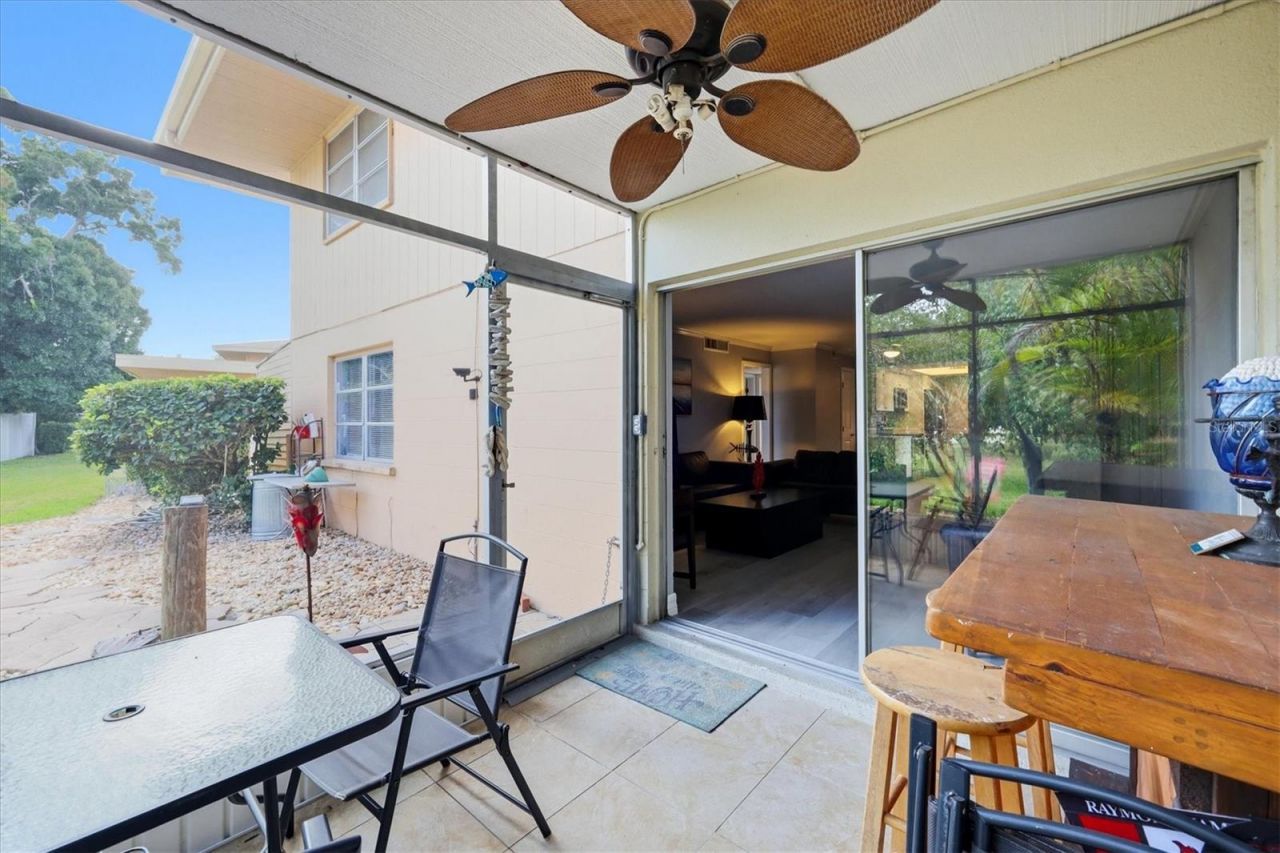 2223 Beneva Terrace , Unit 2222, Sarasota, FL 34232 Photo