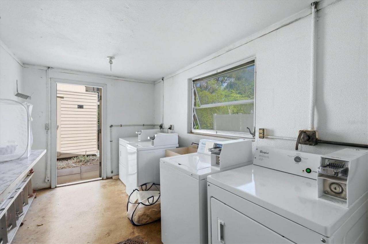 2223 Beneva Terrace , Unit 2222, Sarasota, FL 34232 Photo
