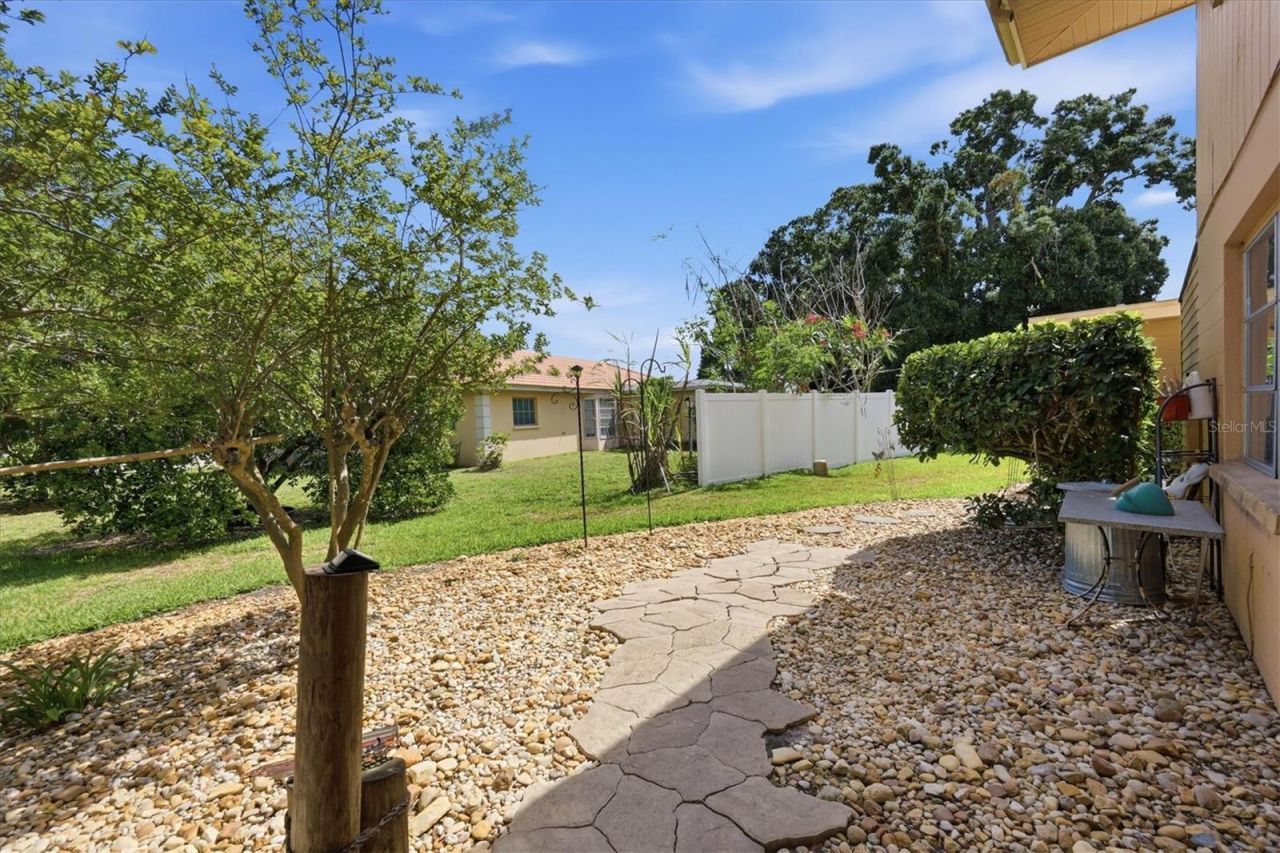 2223 Beneva Terrace , Unit 2222, Sarasota, FL 34232 Photo