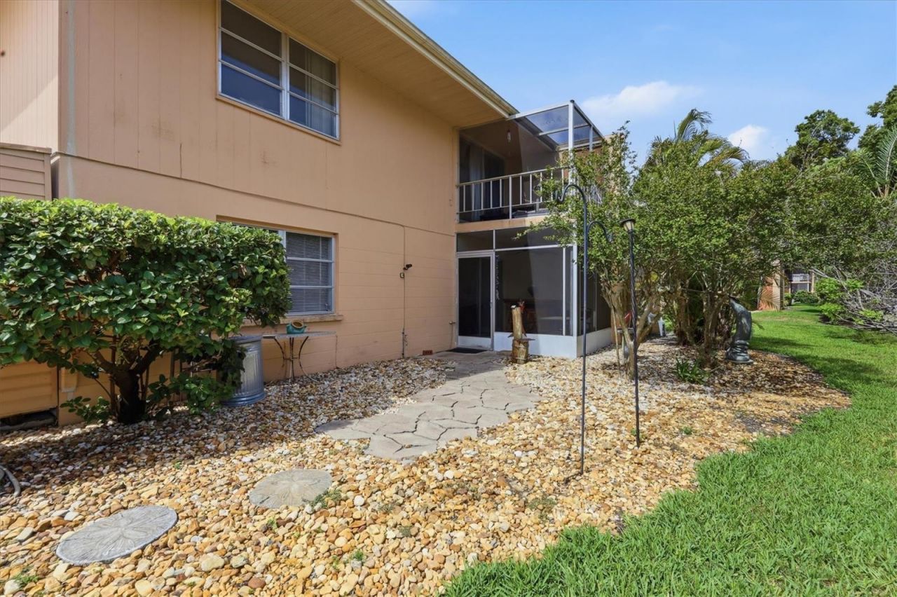 2223 Beneva Terrace , Unit 2222, Sarasota, FL 34232 Photo