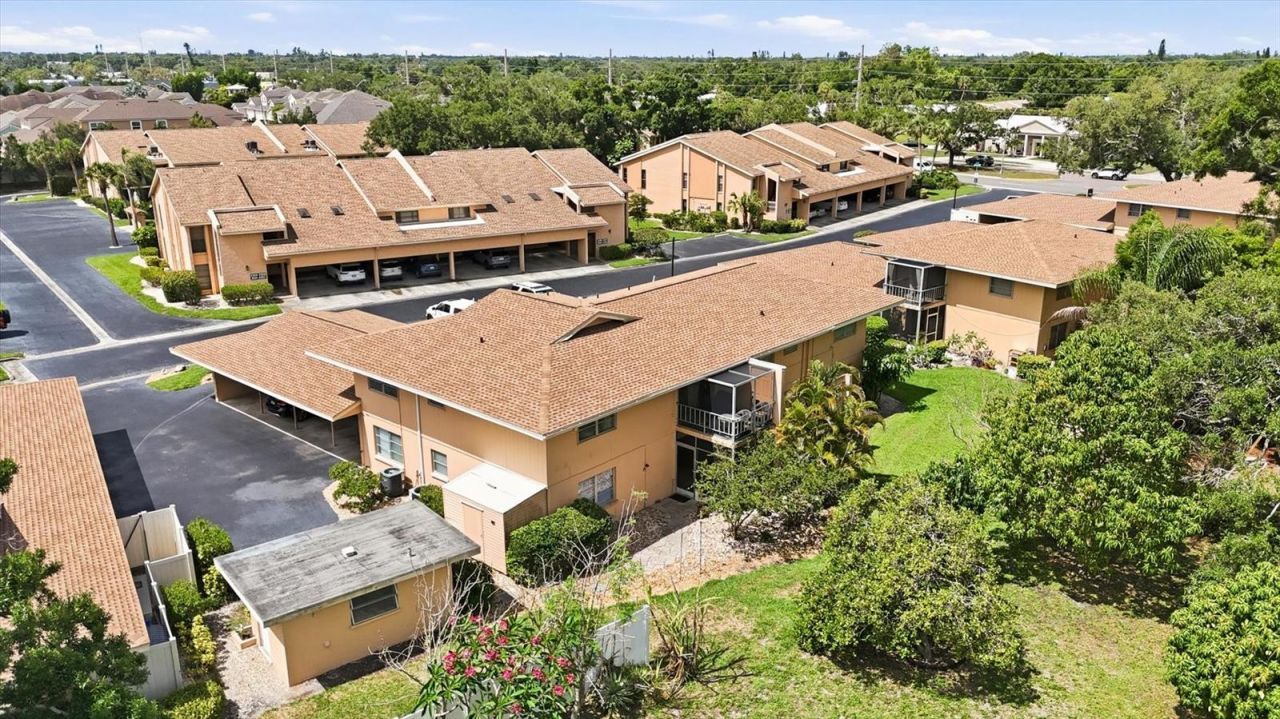 2223 Beneva Terrace , Unit 2222, Sarasota, FL 34232 Photo