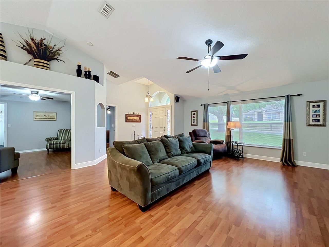 1123 Lakeview Oaks Drive , Minneola, FL 34715 Photo