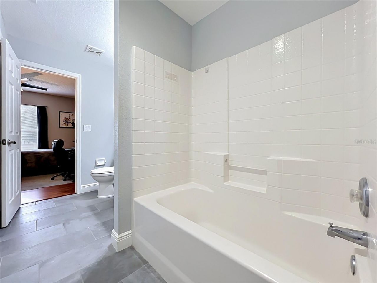 1123 Lakeview Oaks Drive , Minneola, FL 34715 Photo
